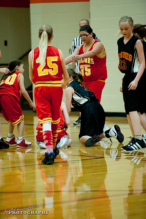 2011_11_17 Game 01-0013