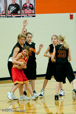 2011_11_17 Game 01-0114