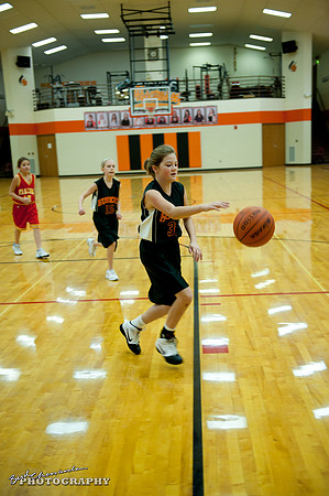 2011_11_17 Game 01-0024